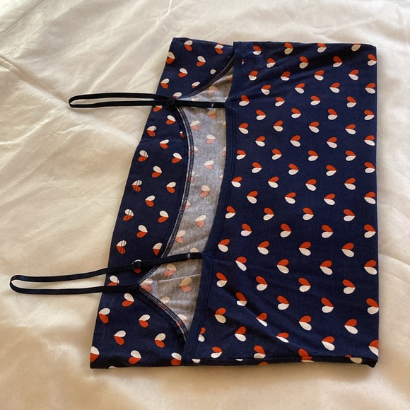 ANN TAYLOR Navy Red & White Heart Design Stretch Camisole - Size M. - Picture 8 of 12